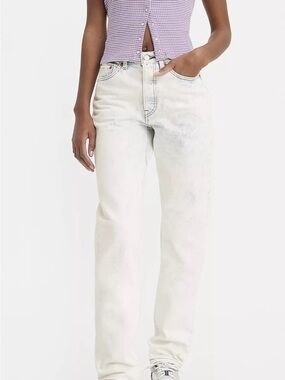 Levi's Straight Leg Jeans in Light White Wash